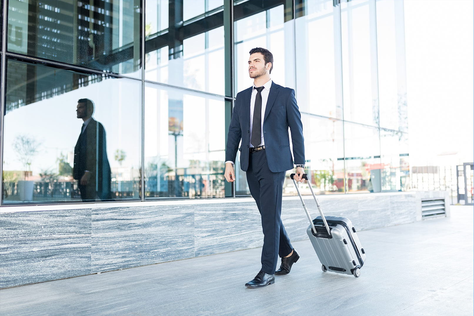 Essential Business Travel Tips – Flight Booking, Hotel Deals & Time Management Hacks | NTF Travel for Professionals
